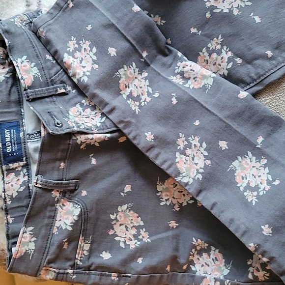 Bundle Old navy, colette lilly mauve stretch pants with hearts both size 12 - Picture 3 of 8